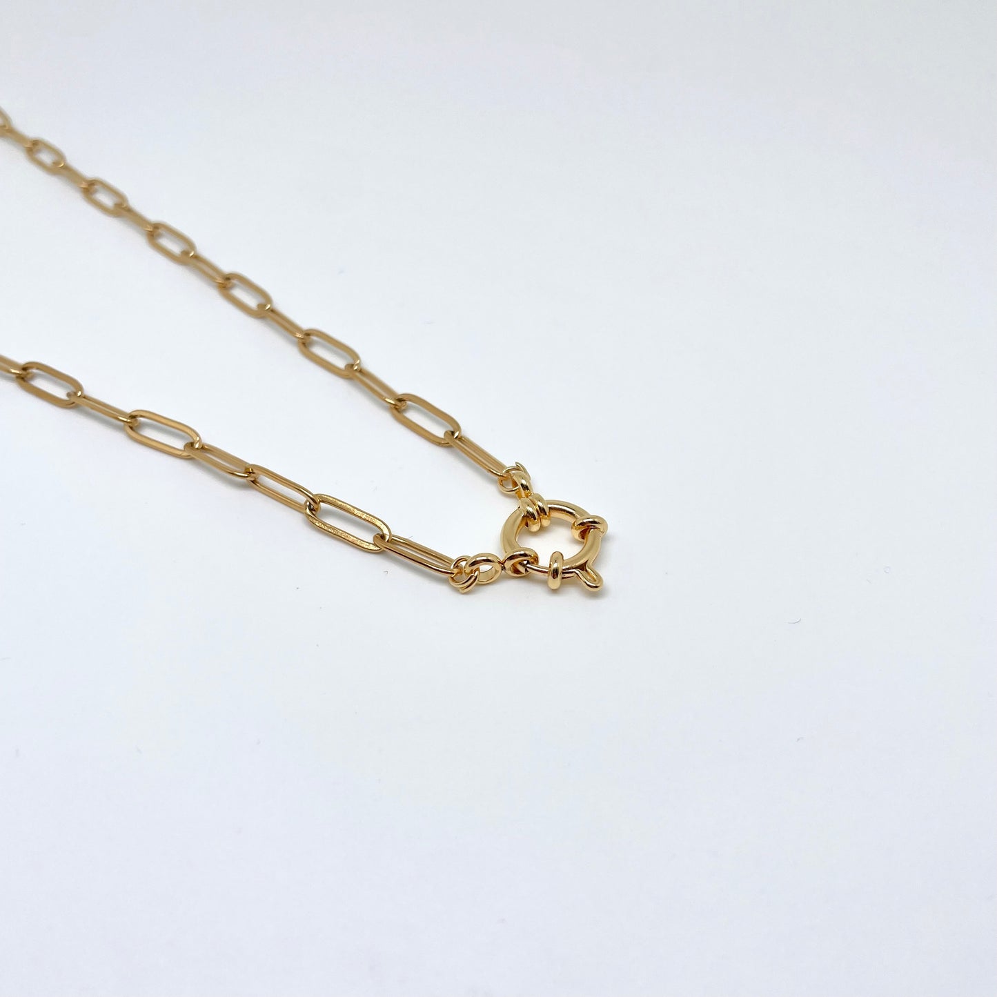 Round Clasp Paperclip Necklace