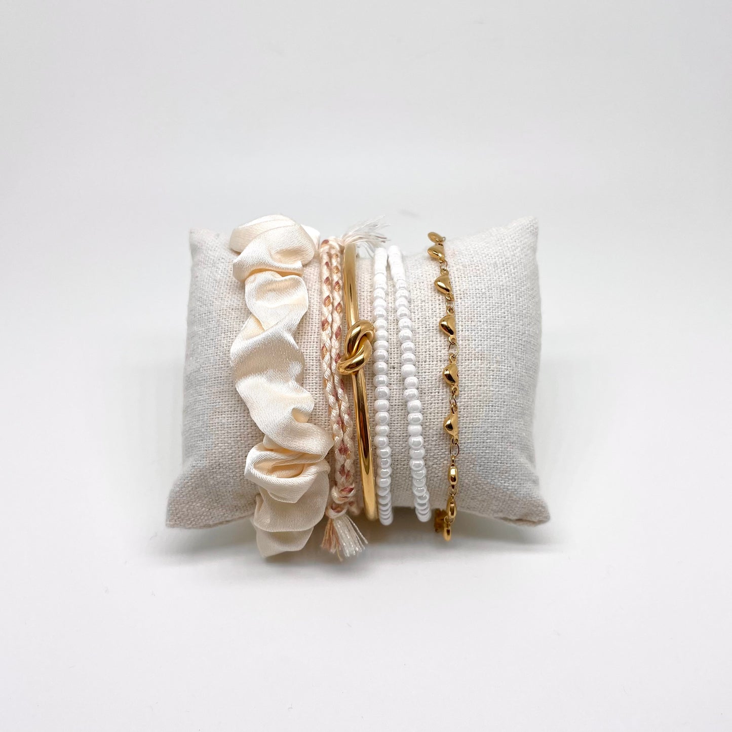 Set of 5 bracelets