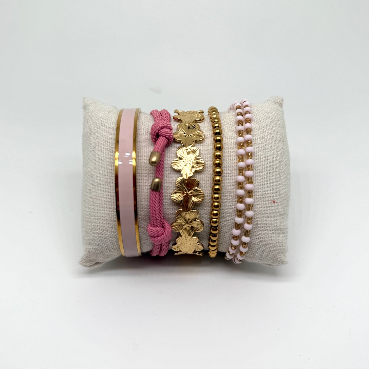 Set of 5 bracelets
