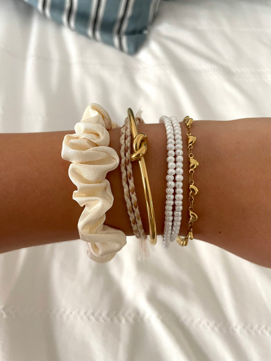 Set of 5 bracelets